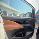 باب جهة السائق أمام تويوتا إنوفا 2019