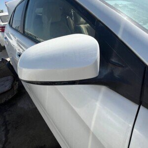 مراية جانبية يمين تويوتا يارس 2018